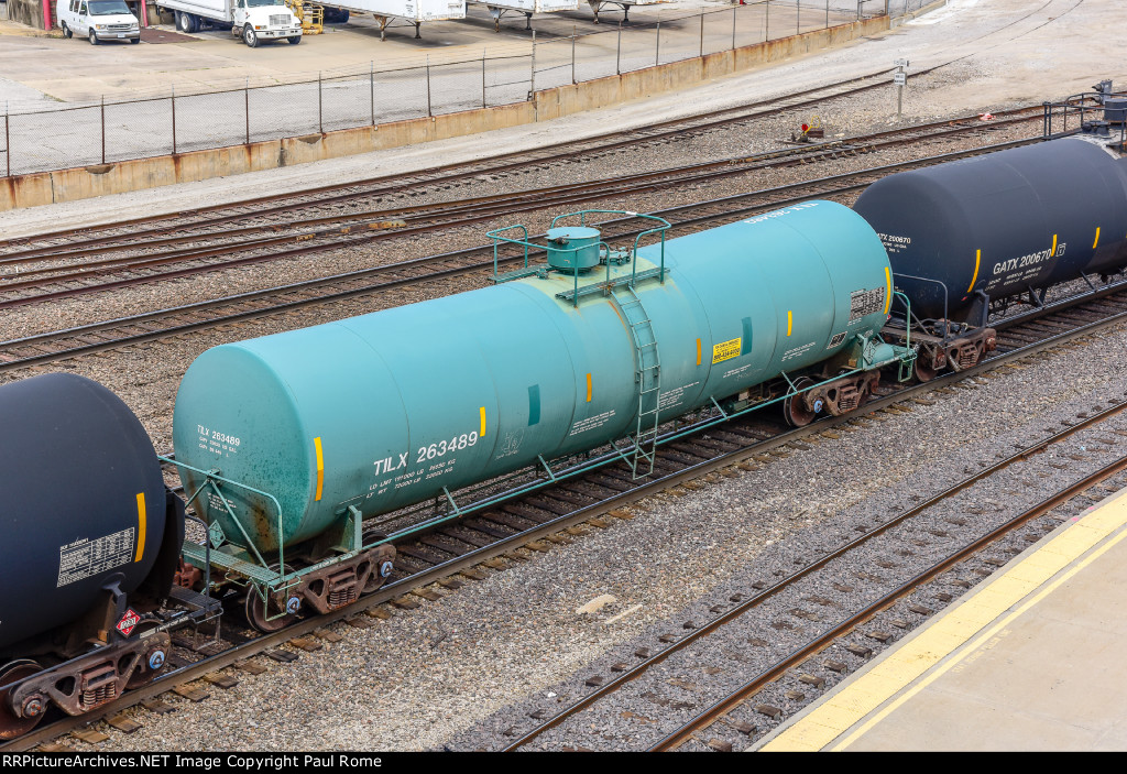 TILX 263489, 23,630-gal Tank Car on the BNSF